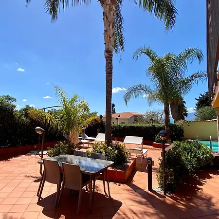 La Caletta Casa Vacanze, Private Pool Terrasini