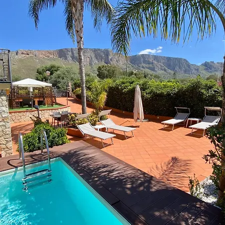 La Caletta Casa Vacanze, Private Pool Nyaraló *